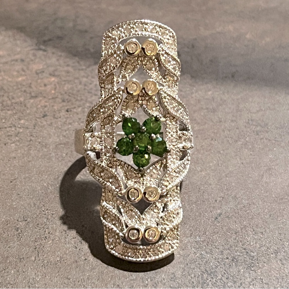 Vintage 925 silver emerald ring